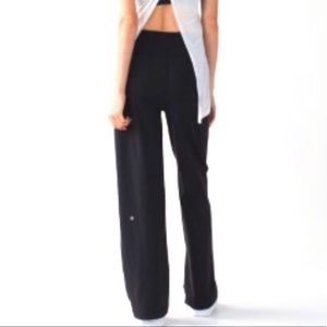 Lululemon 🍋 Sit In Stillness Yoga Pants